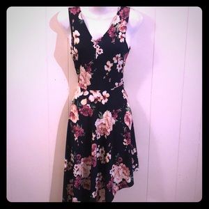 Asymmetrical flowered sleeveless dress small